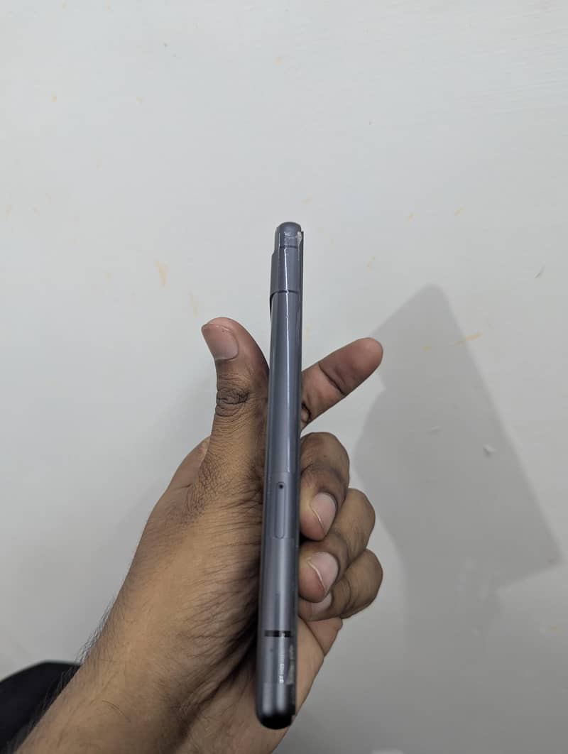 Google Pixel 7a 2