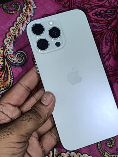 Apple iPhone 16 Pro Max