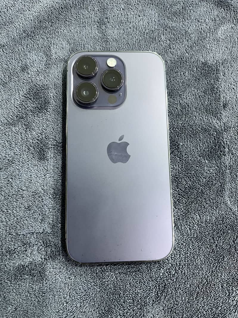 Apple iPhone 14 Pro 0