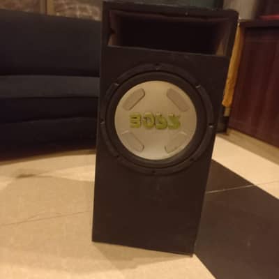 new condition Amplifire or subwoofer for sale