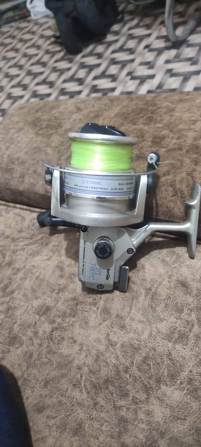 Original Vintage Banax ST 7000C Heavy-Duty Spinning Reel – Excellent C