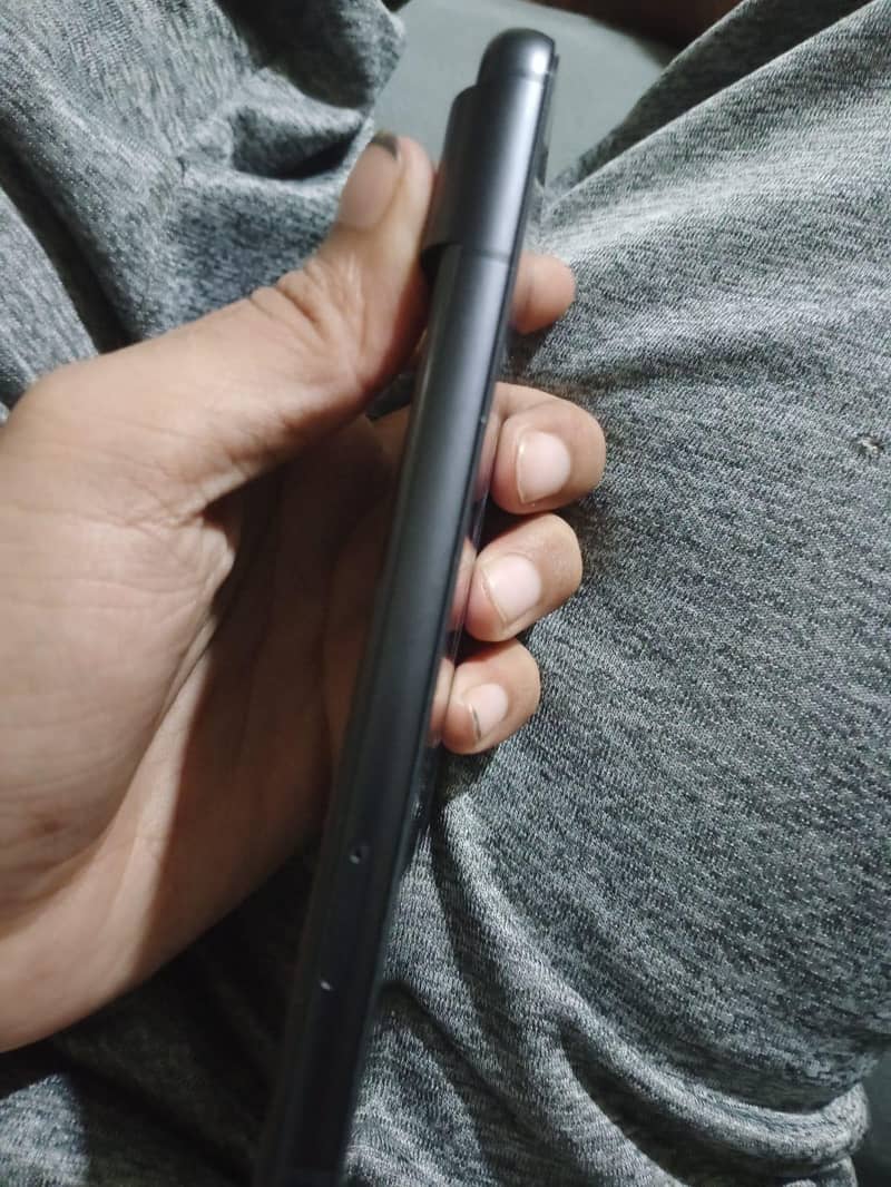 Google Pixel 8 5