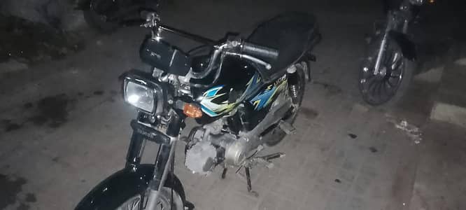 Unique CD 70 home used bike for sale
