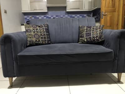 Slightly used Sofa set 2 seater