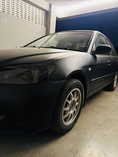 Honda Civic 2005-06 100% Fit  12-13 Km/L average