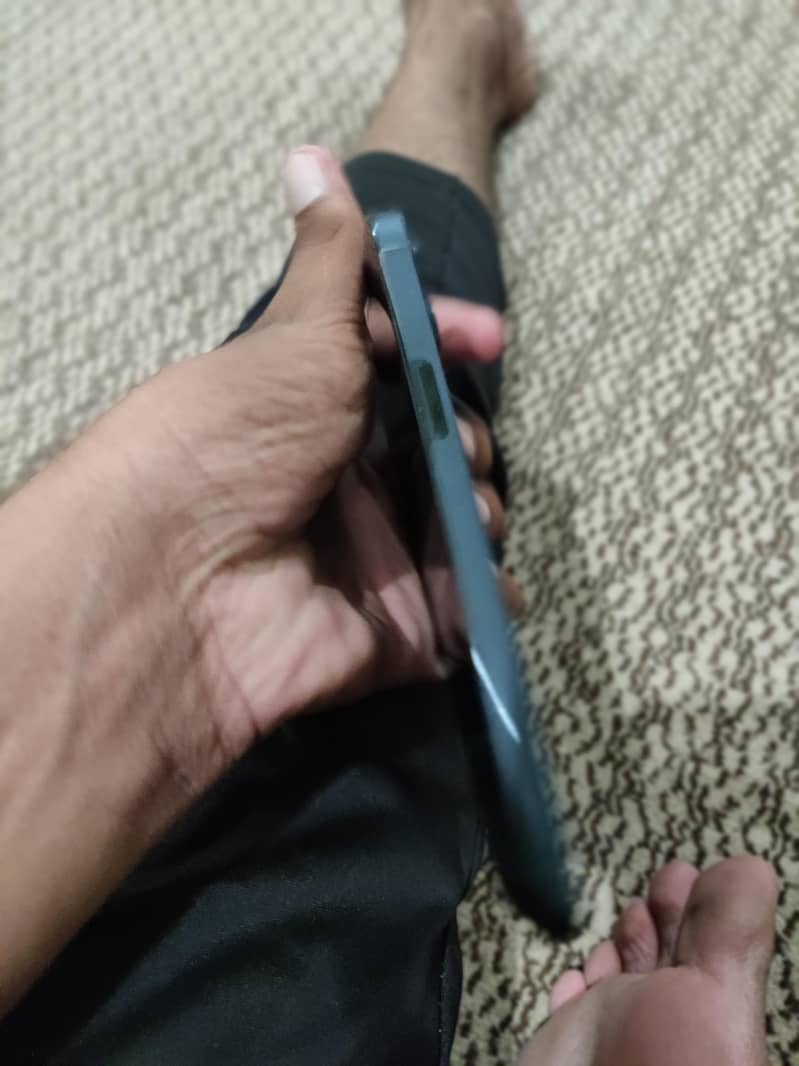 iphone 12 pro max 7