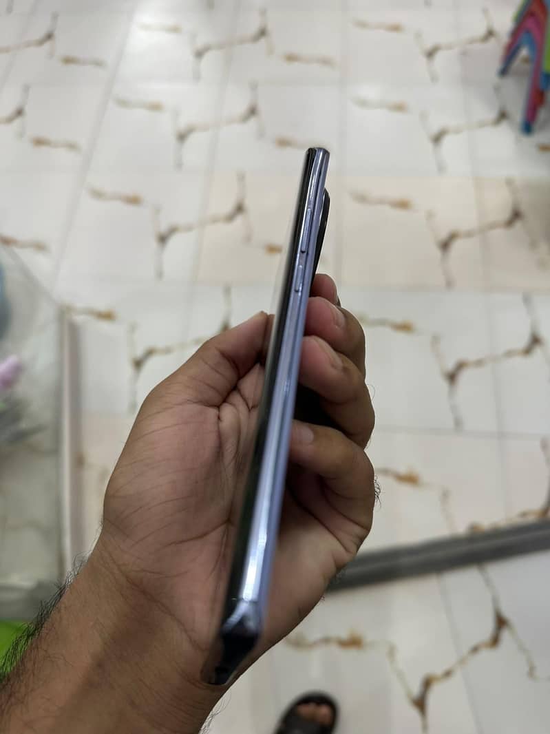 Tecno CAMON 30S 8/256 3