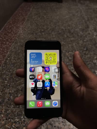 Apple iPhone SE