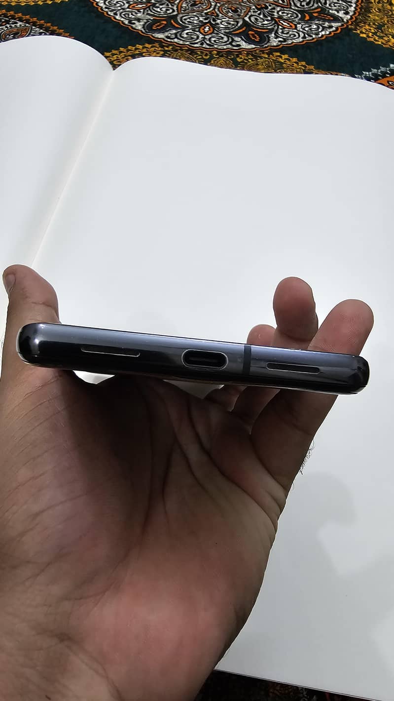 Google Pixel 7 Pro 6