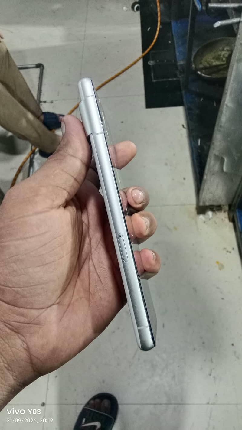 Google Pixel 7 5