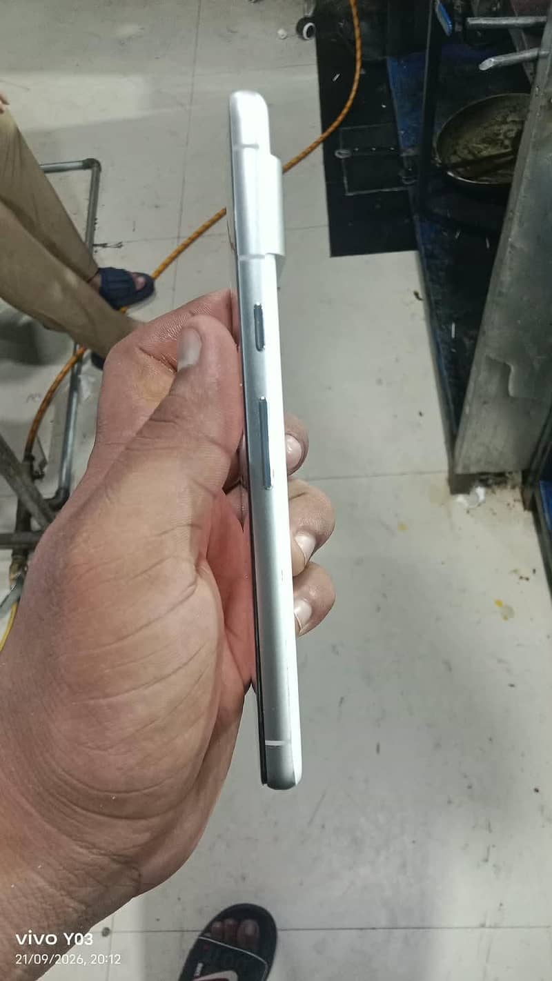 Google Pixel 7 6