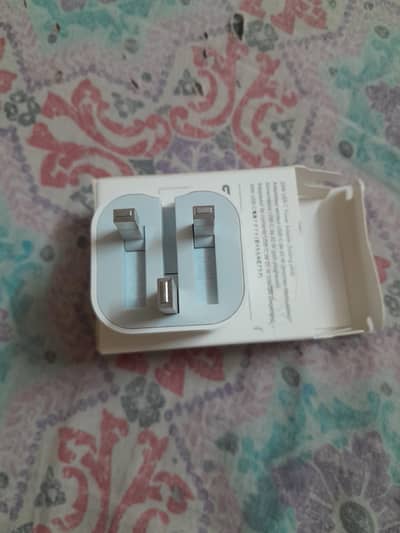 USB- C 20 W POWER Adapter NEW