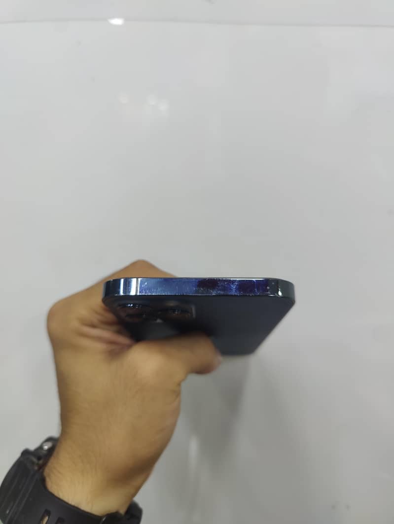 IPhone 12 Pro Max 3