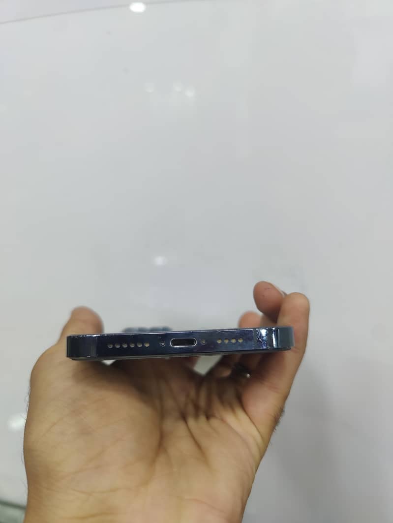 IPhone 12 Pro Max 5