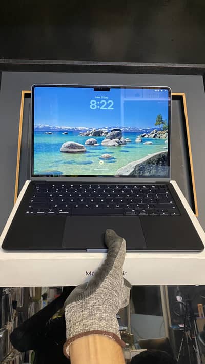 MACKBOOK AIR M5