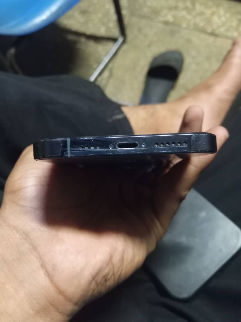 Apple iPhone 13 Pro Max 2