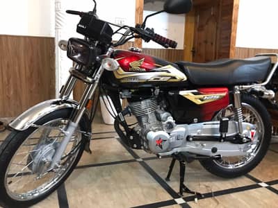 Honda 125 Model 2024 shape 2025 Gold Edition