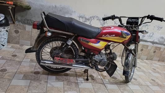 Honda CD70 2005 Model