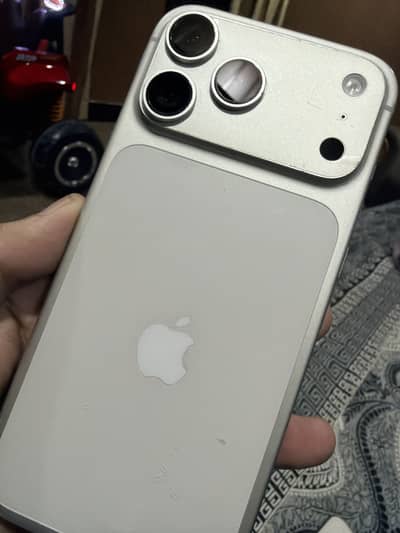 Apple iPhone 17 Pro Max silver 256gb 100% battery 50cycles