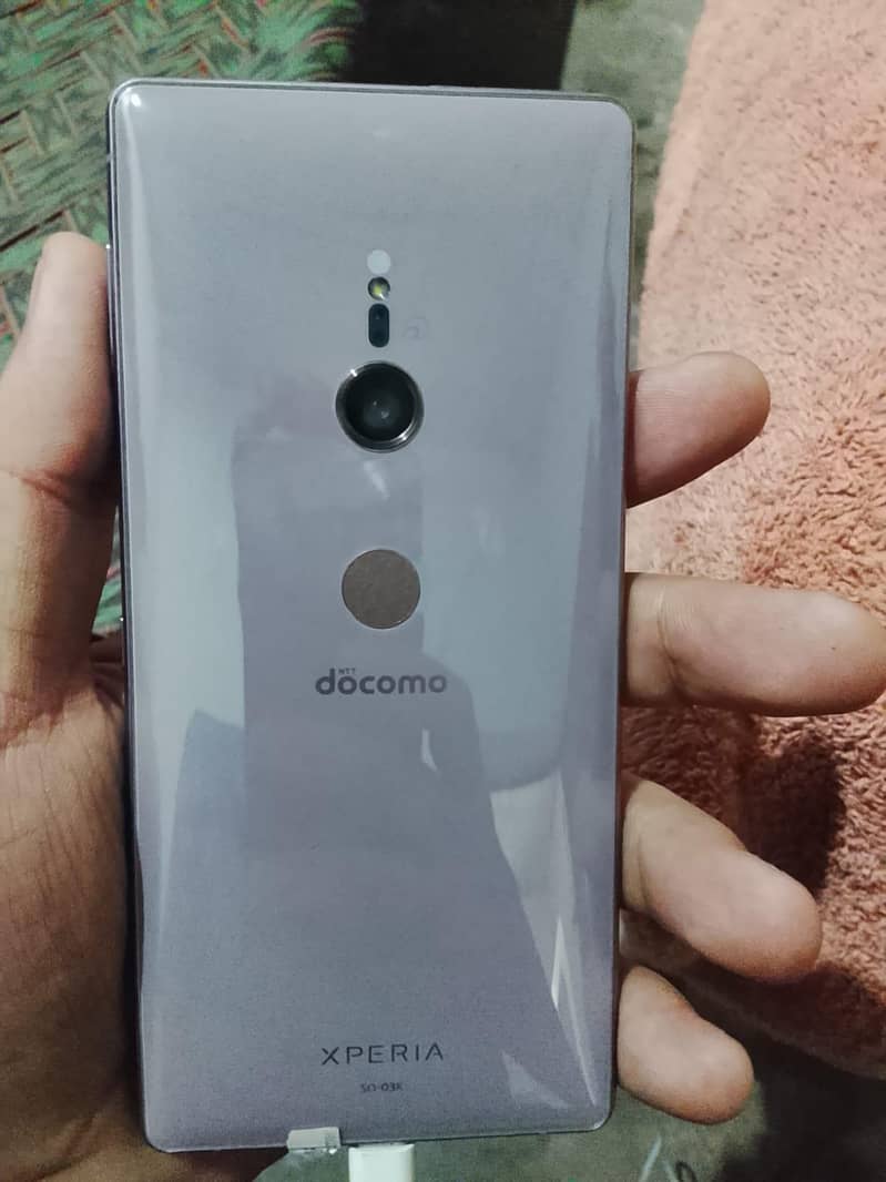 Sony XZ2 1