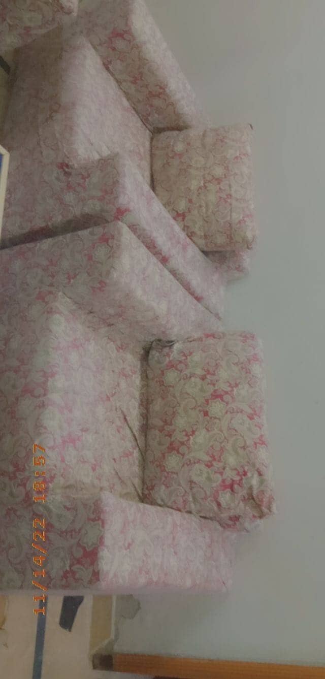 7 seater sofa 0