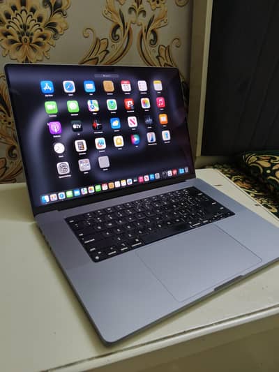 MacBook Pro M1 Max_16"inch_2021 | 64GB / 1TB SSD | Brand New condition