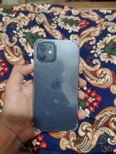 Apple iPhone 12