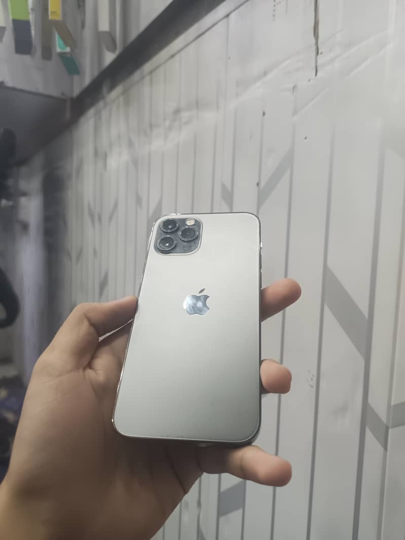 Apple iPhone 12 Pro 0