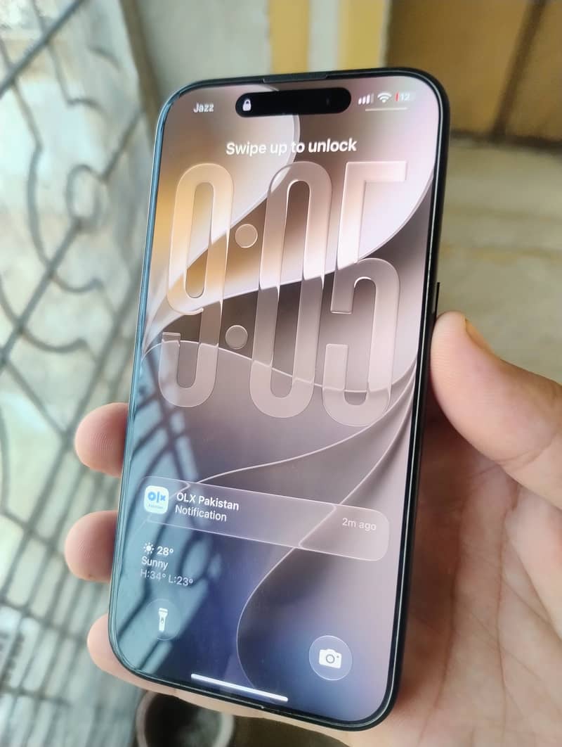 Apple iPhone 15 Pro 1