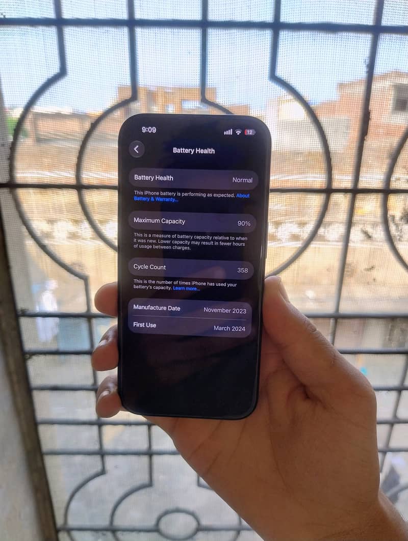 Apple iPhone 15 Pro 2