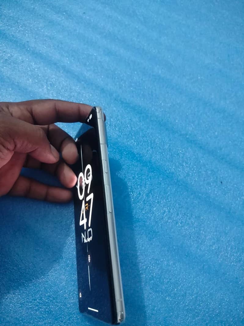 Google pixel 7 pro 2