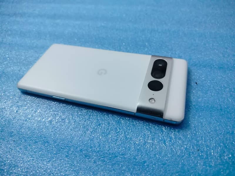 Google pixel 7 pro 4