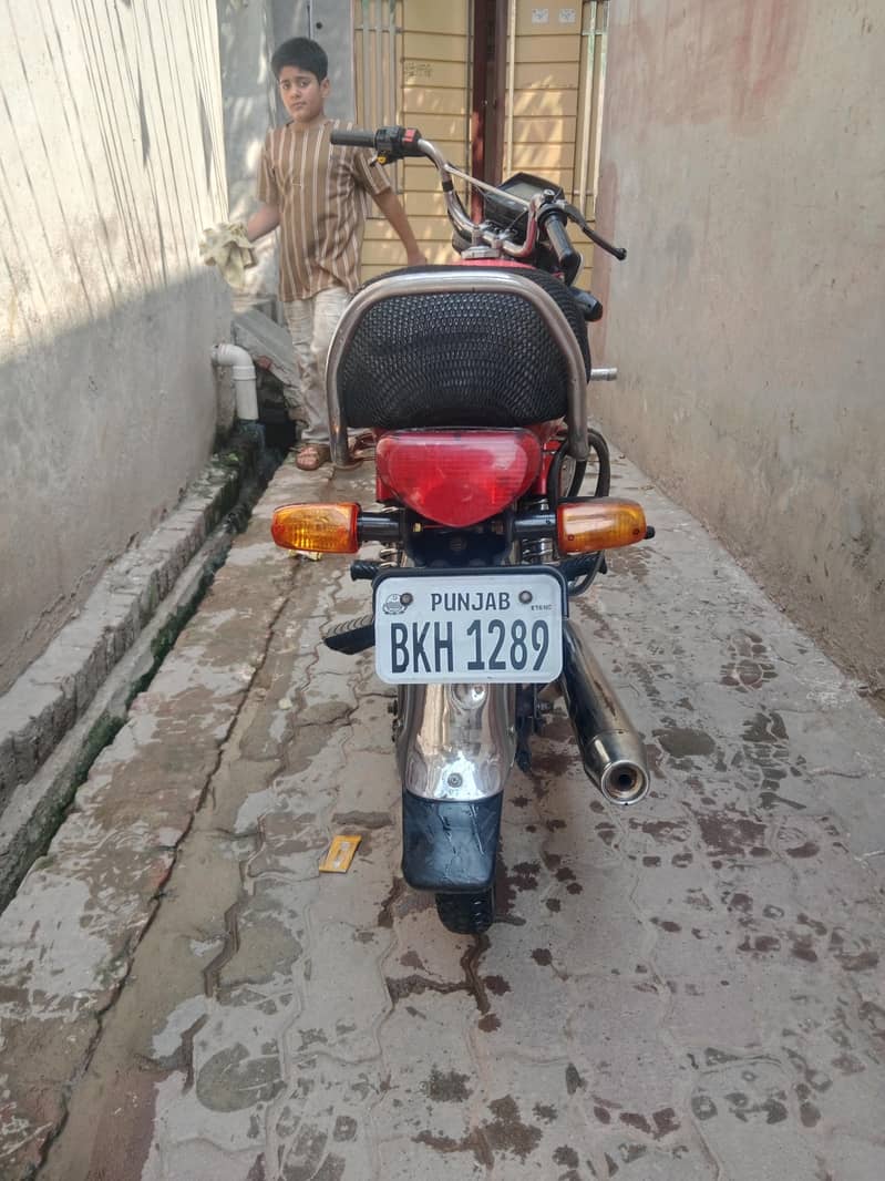 Honda CD70 1