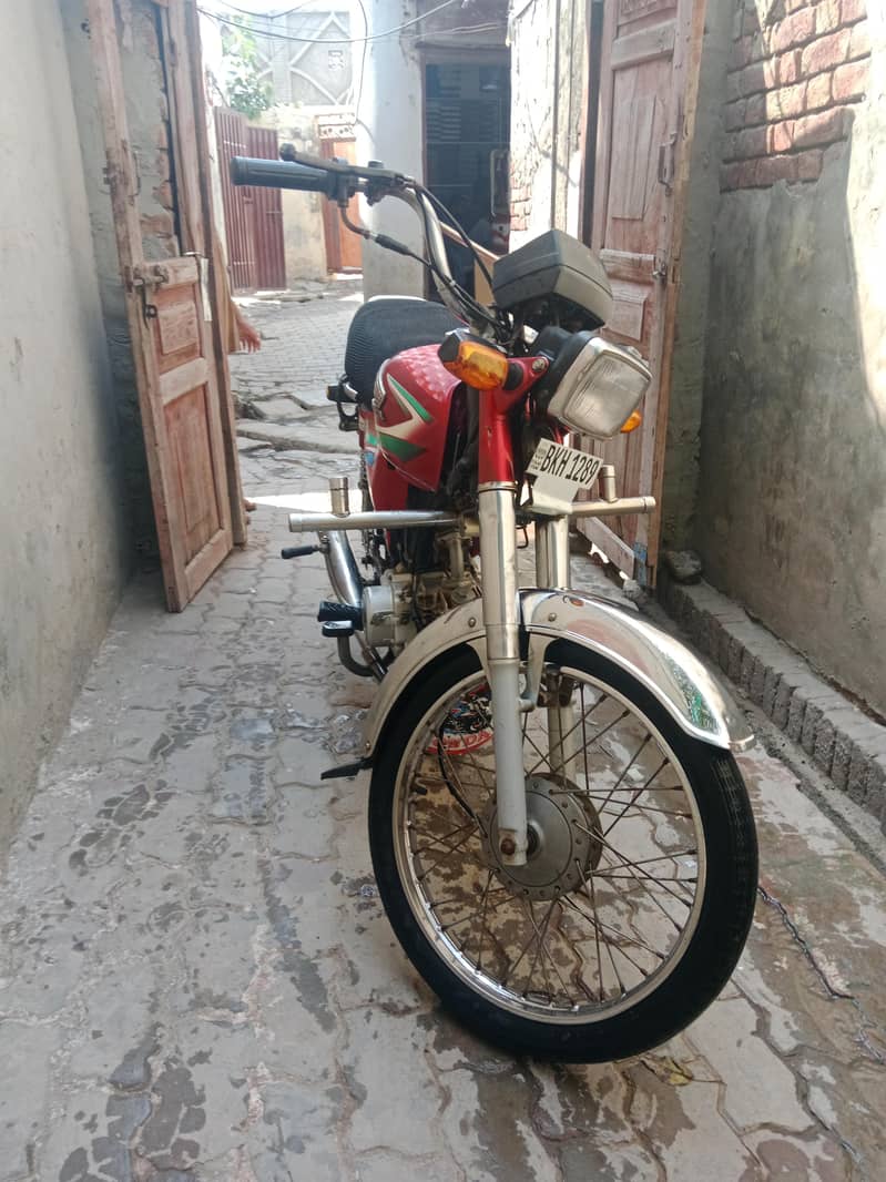 Honda CD70 3