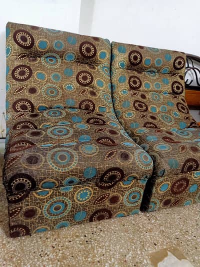 2 sofa seat.