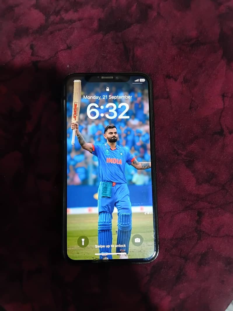 Apple iPhone X mini 2