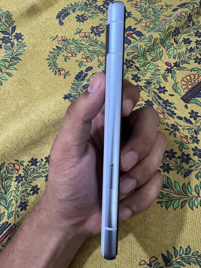 Google Pixel 7a 2