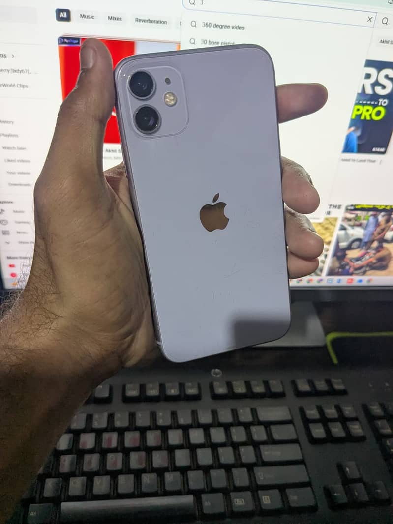 Apple iPhone 11 0