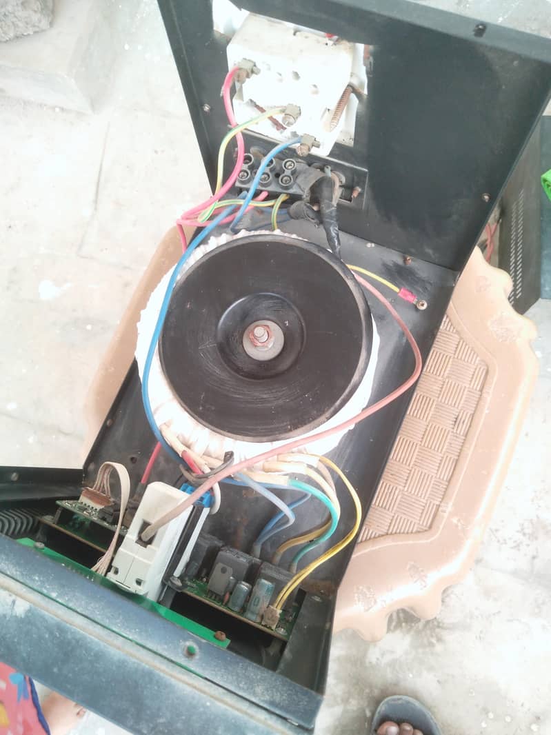 AC Automatic voltage steplizer (stablizer) 7