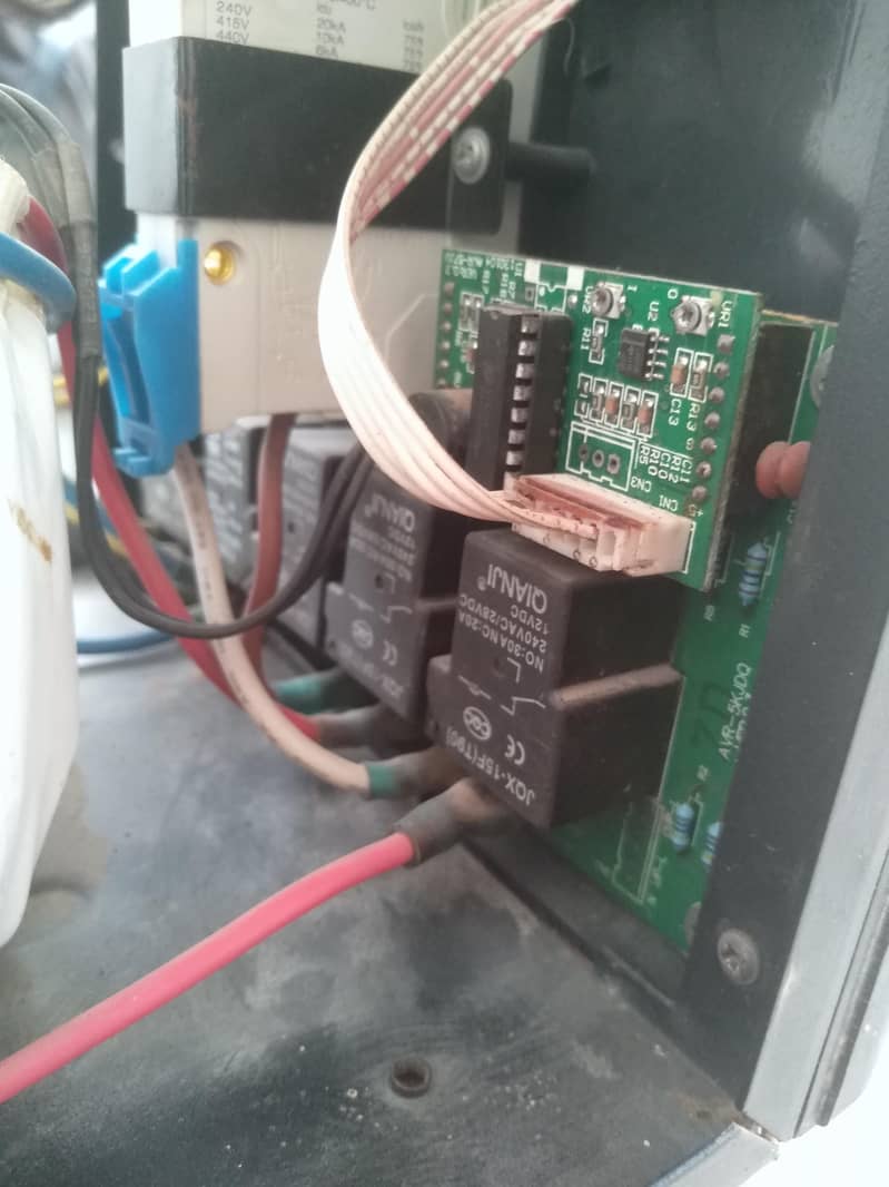 AC Automatic voltage steplizer (stablizer) 10