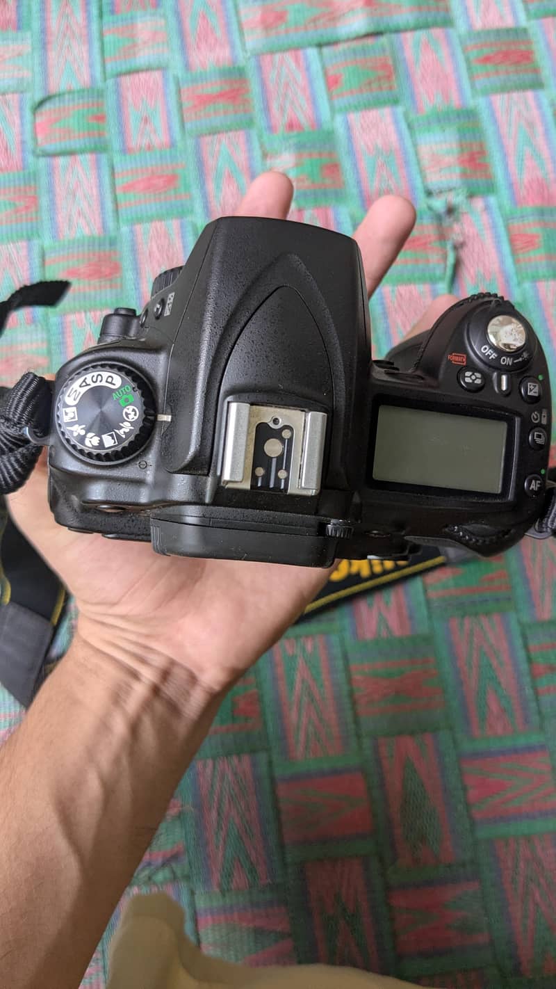 DSLR camera 2