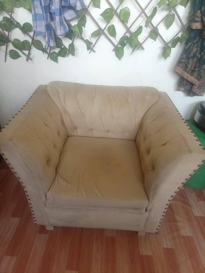 sofa sat and table 4