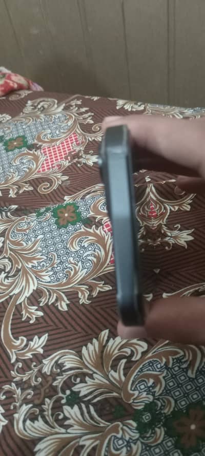 Apple iPhone 15