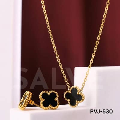 Black Clover Jewelry Set Gold Tones For Women