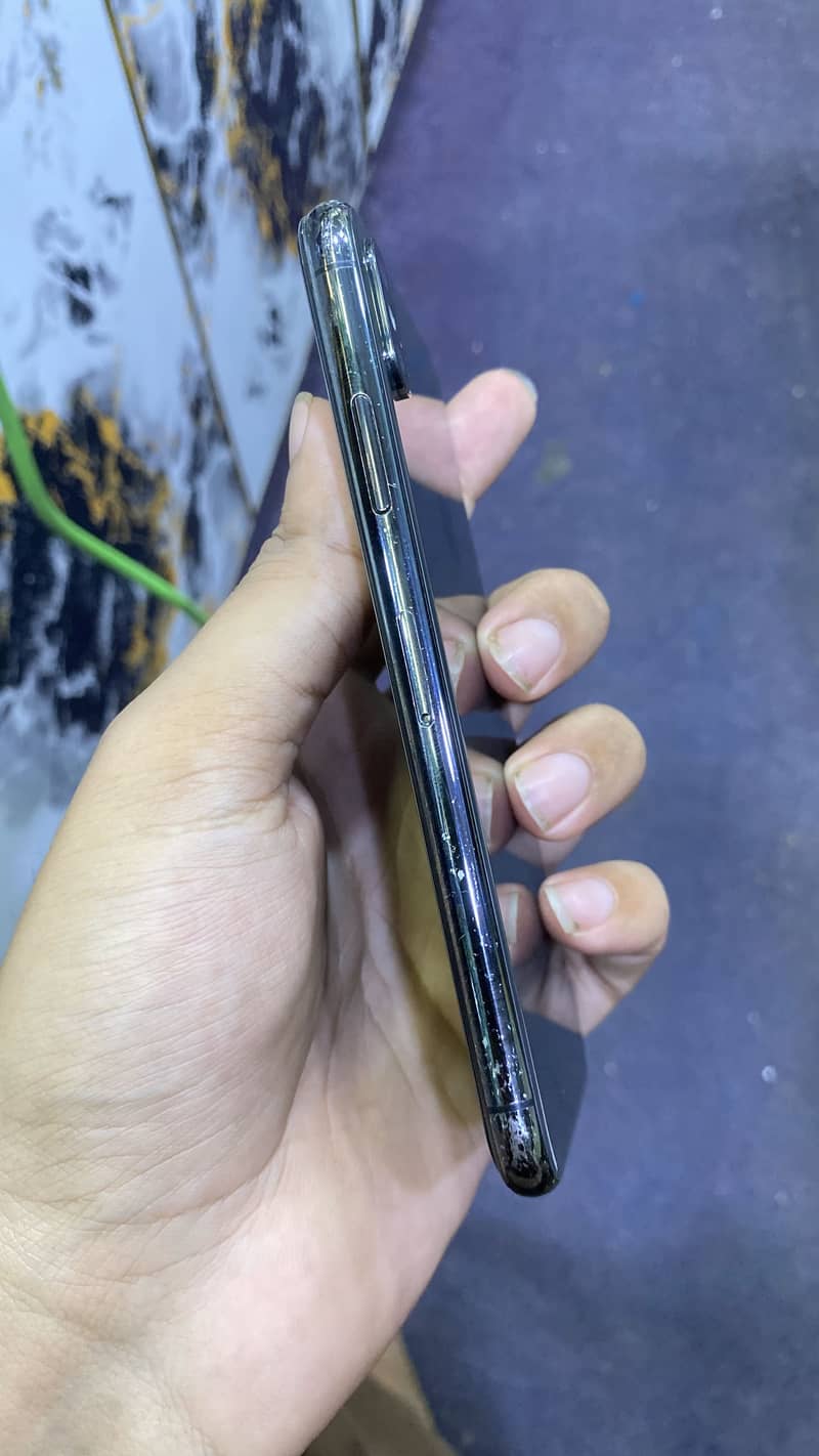 Apple iPhone X 1
