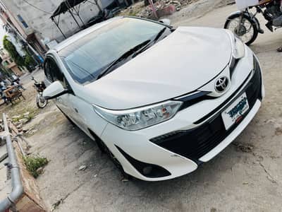 Toyota Yaris 2022 1.5 full option
