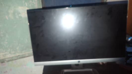 HP Ultra-Slim IPS Monitor (FHD 1080p, HDMI/VGA) – Perfect Condition