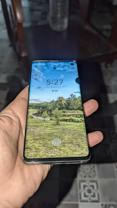 Samsung Mobile S10