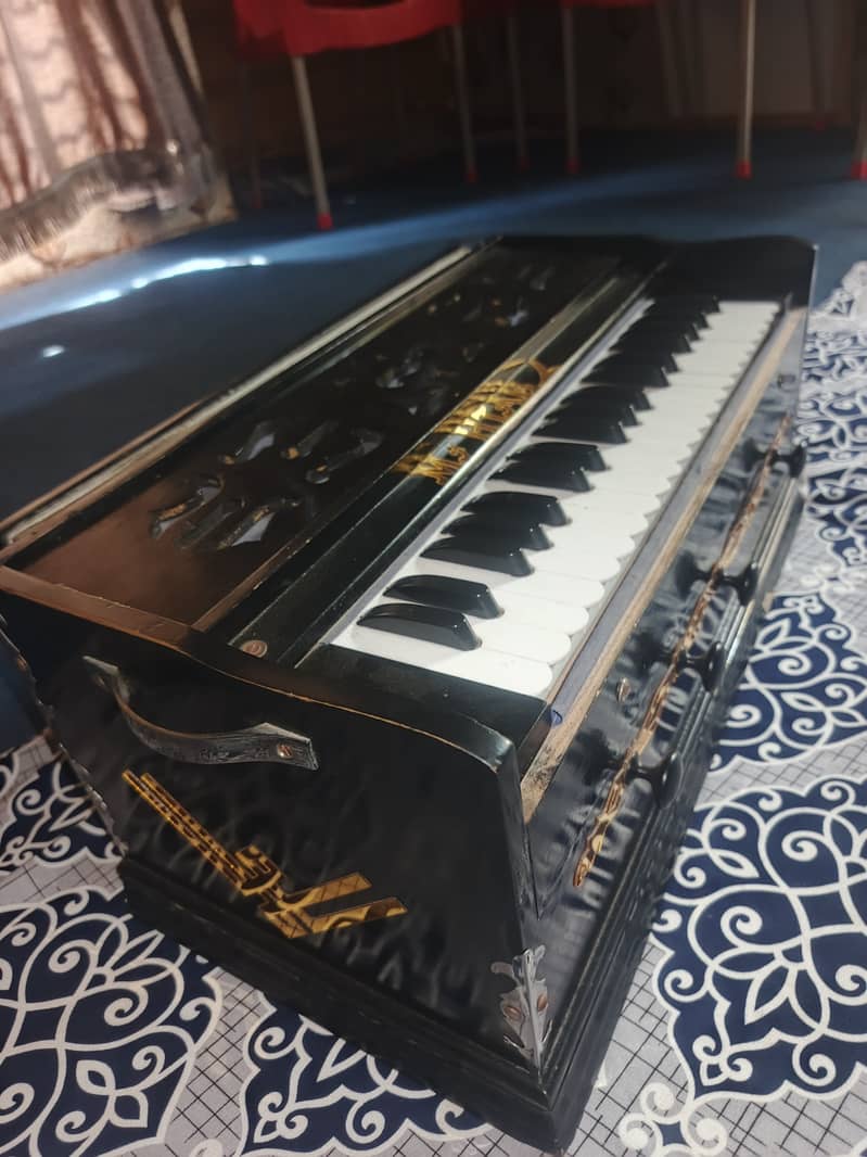 Indian harmoniam 2