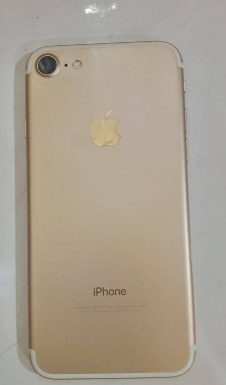 Apple iPhone 7 4